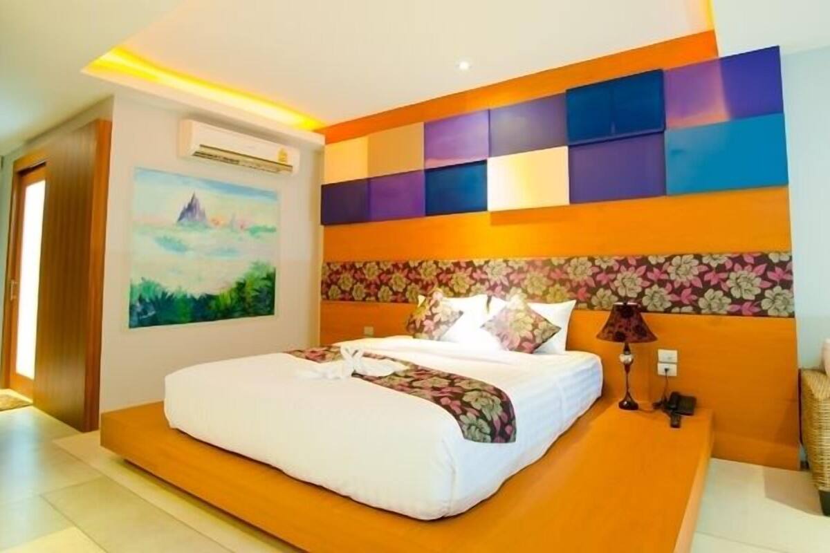 Minibar, in-room safe, free cots/infant beds, rollaway beds