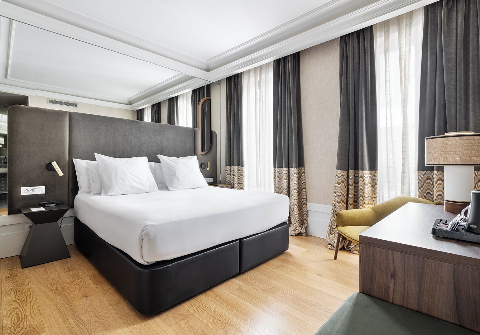 standard double or twin room | premium bedding, minibar, in-room safe, iron/ironing board