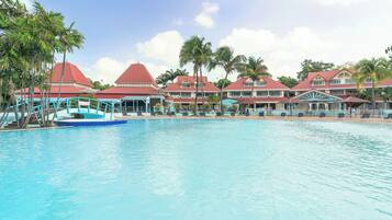 2 outdoor pools, pool umbrellas, pool loungers