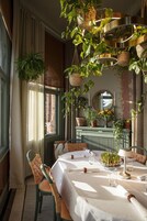 3 restaurantes; se sirven desayunos 