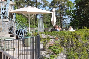 Free continental breakfast on weekends  - Vår Gård Saltsjöbaden (Saltsjobaden)