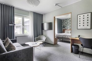 Habitación superior | Ropa de cama hipoalergénica, cortinas blackout y wifi gratis 