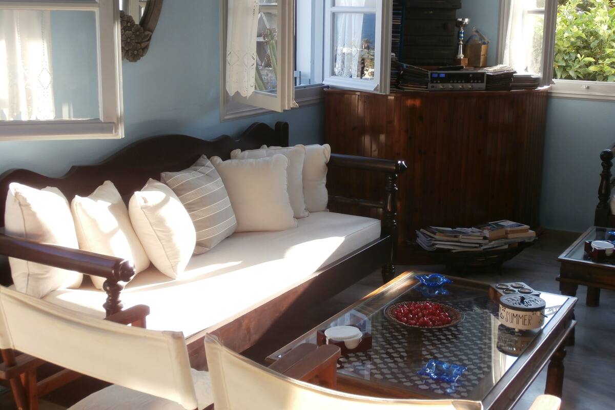 apartment, 1 bedroom, sea view, ground floor | living area | 28-inch lcd tv with digital channels, tv