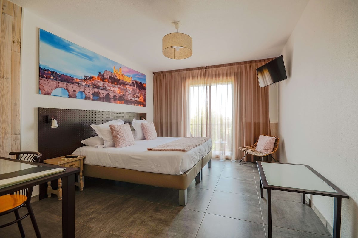 Superior Room, 1 King Bed, Non Smoking, Terrace | In-room safe, individually decorated, individually furnished, desk