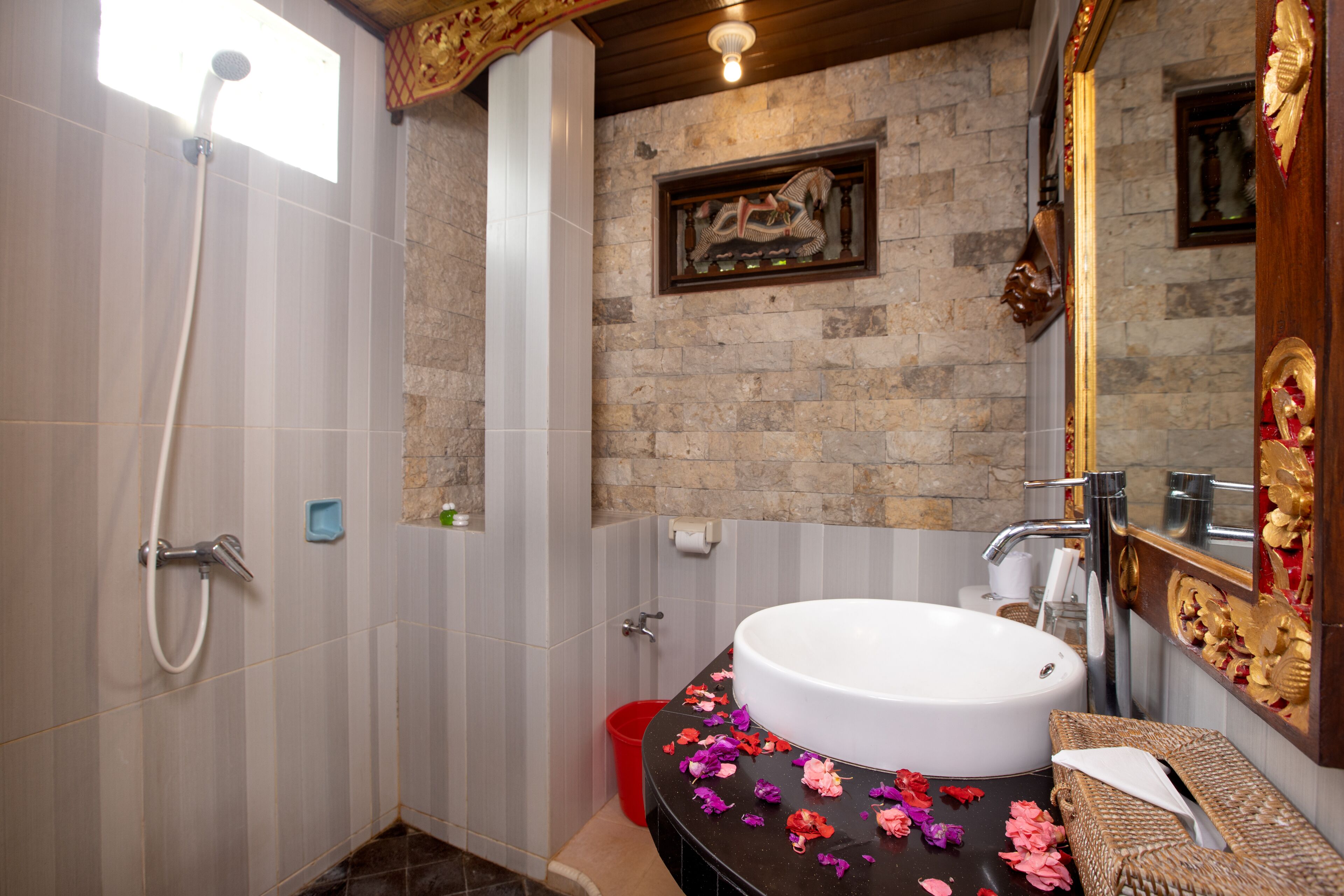 standard room with ac | bathroom | shower, free toiletries, hair dryer, bidet