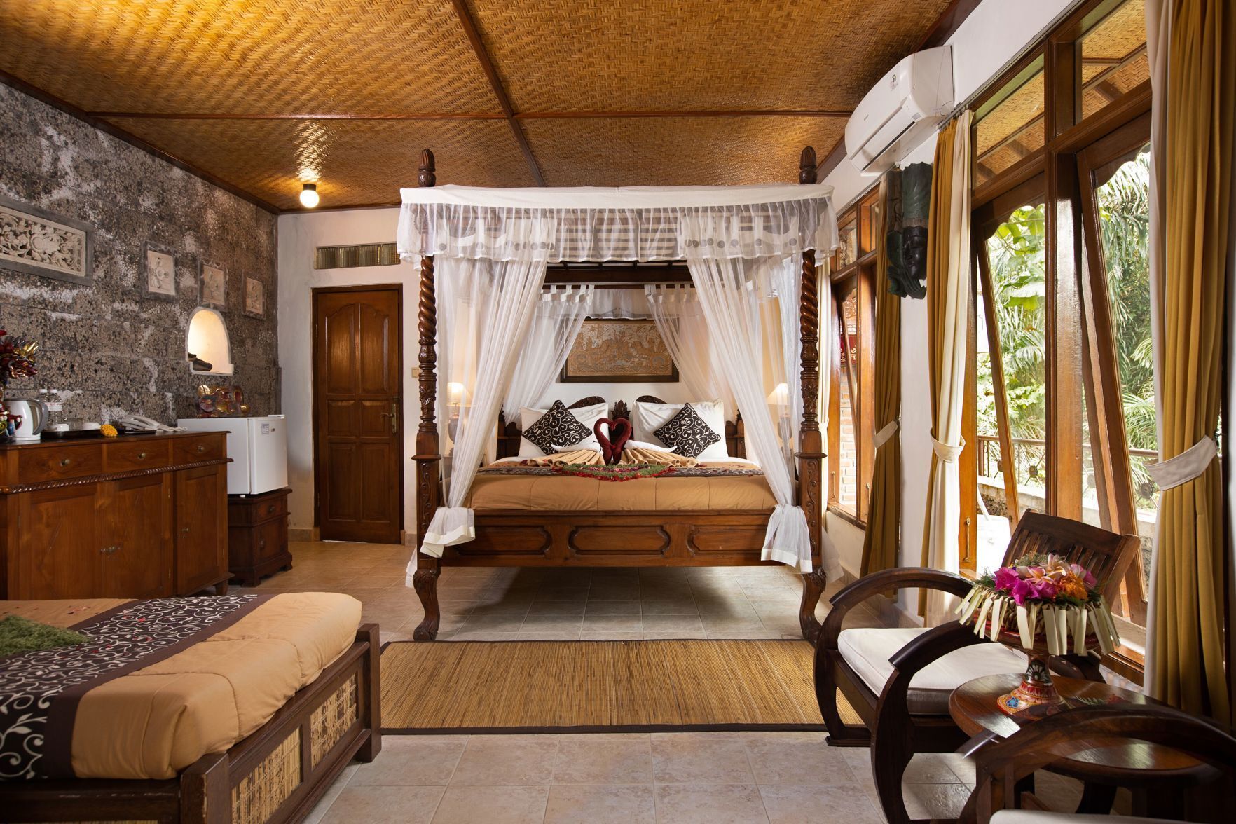 1 kamar tidur, seprai premium, tempat tidur Select Comfort, dan brankas