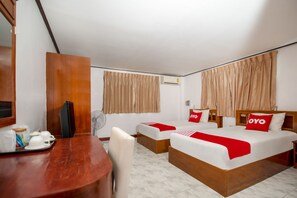 Deluxe Twin Room | Desk, free WiFi - OYO 288 The Minotel Hotel (Patong)