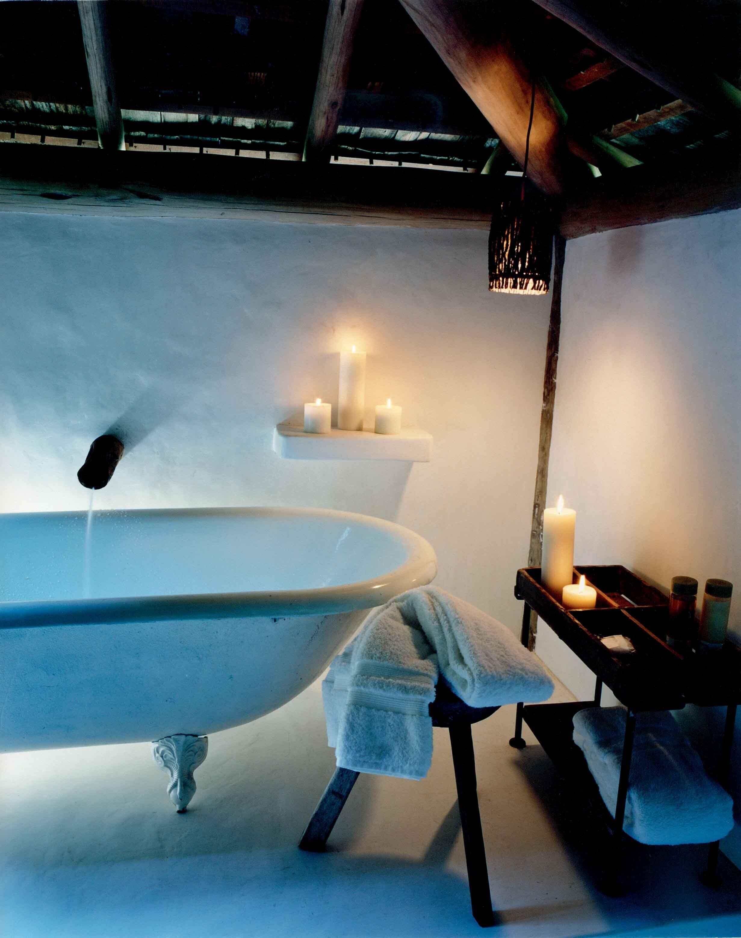 house (eugênia) | bathroom | shower, designer toiletries, hair dryer, bathrobes