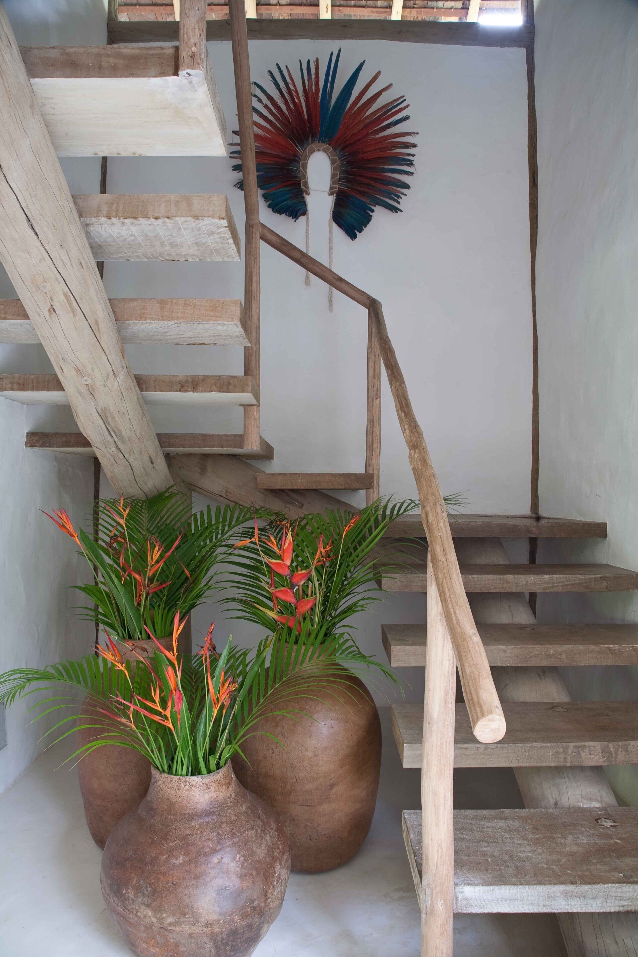 house (eugênia) | living area | 32-inch lcd tv with cable channels, tv, dvd player