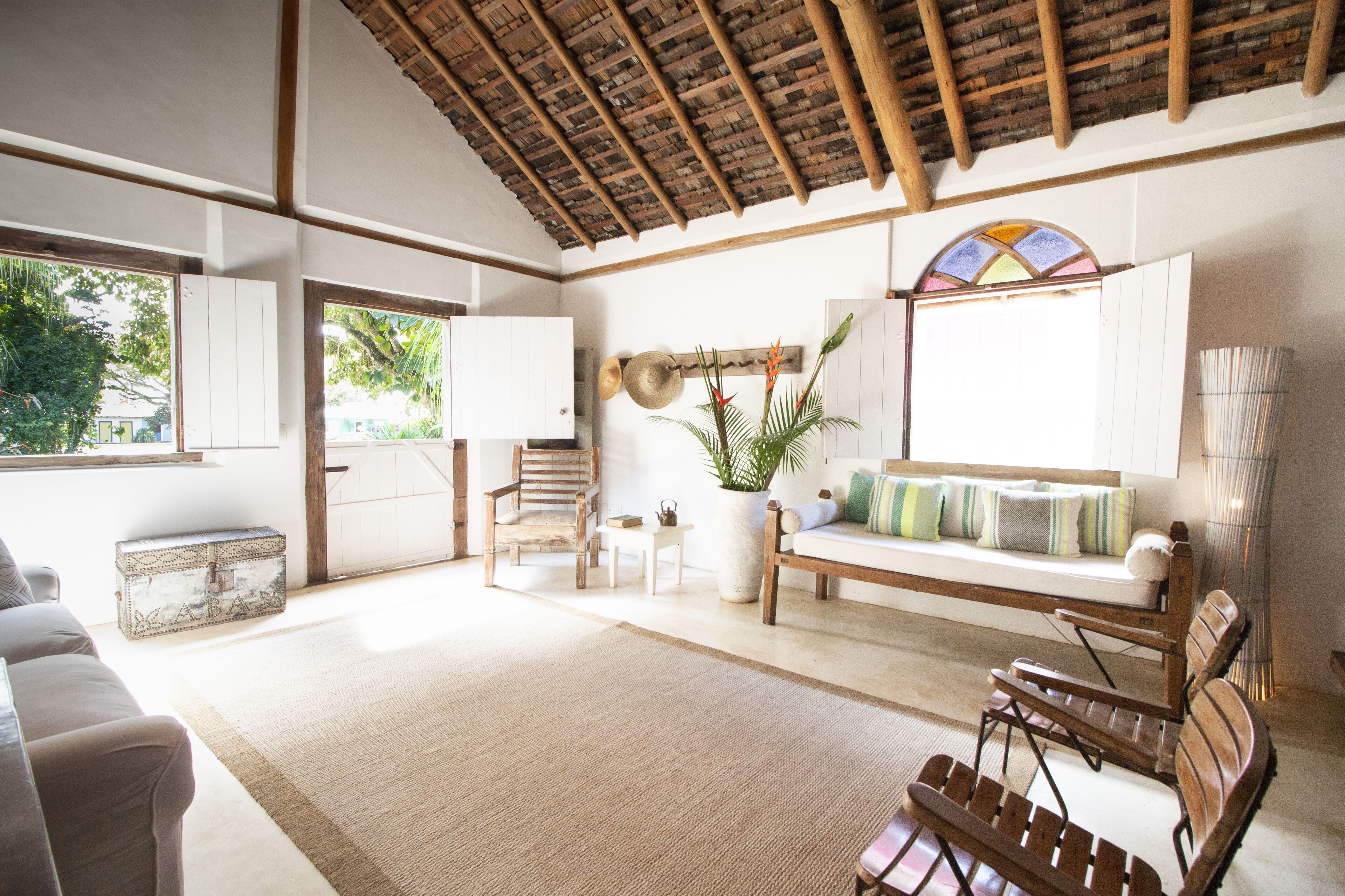 32-inch lcd tv with cable channels, tv, dvd player