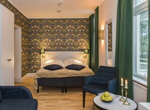 Décoration personnalisée, ameublement personnalisé, bureau