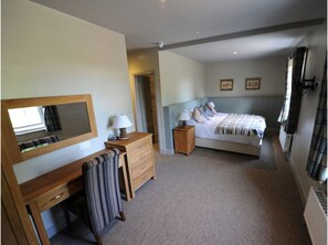 Standard-Doppelzimmer, mit Bad | Innenbereich