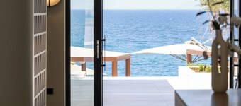 PHEIA, Vriniotis Resorts