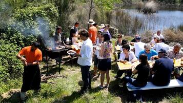 Área de parrilladas y picnic