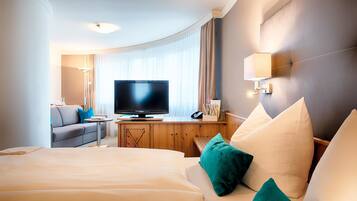 Business-Doppelzimmer | Hochwertige Bettwaren, Minibar, Schreibtisch, schallisolierte Zimmer