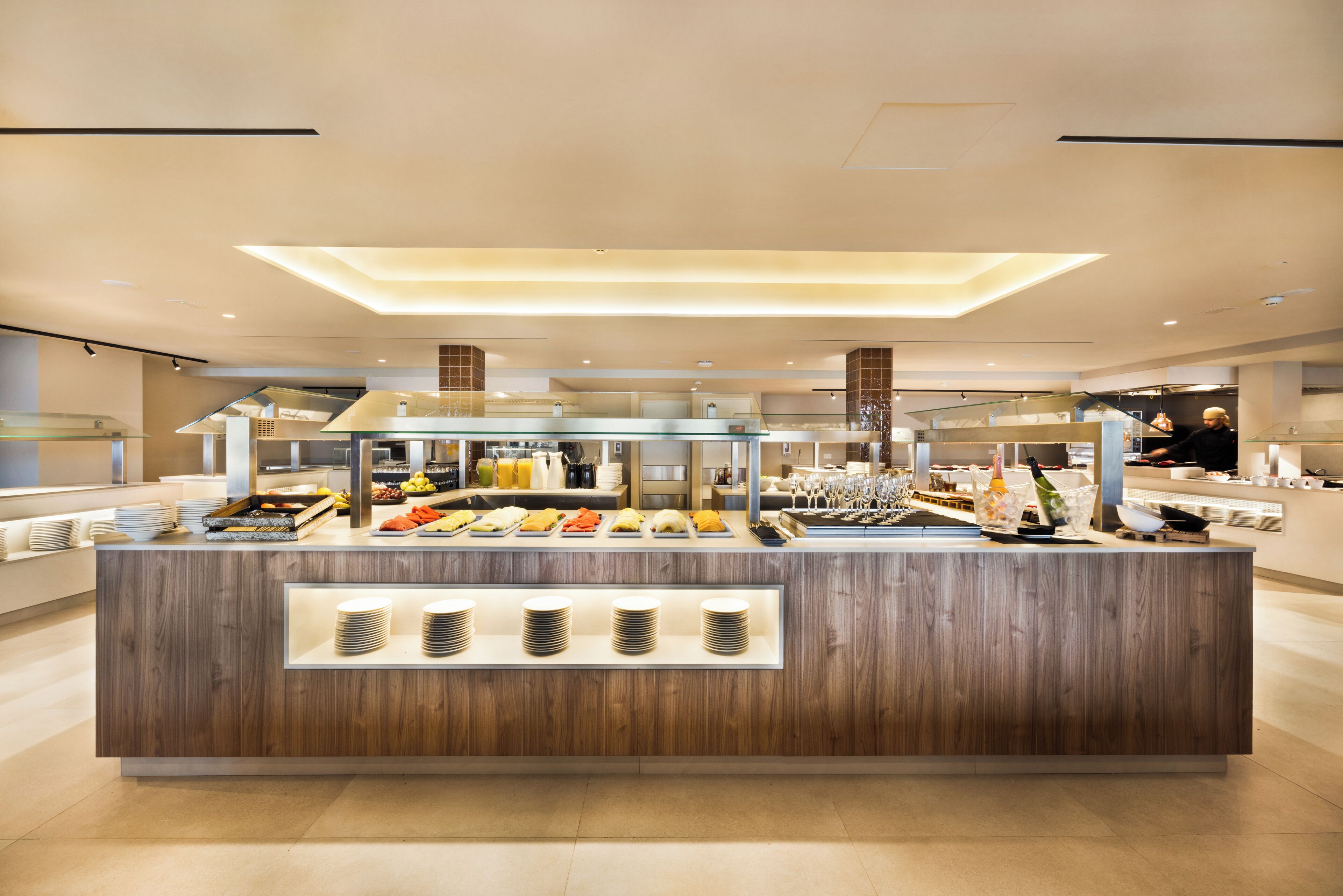 breakfast and dinner served, sea views