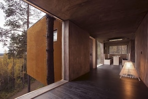 Dragonfly | Minibar, decoración individual, mobiliario individual y cortinas opacas