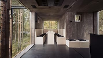 Dragonfly | Minibar, ayrı ayrı dekore edilmiş, ayrı ayrı döşenmiş, güneşlik/perde