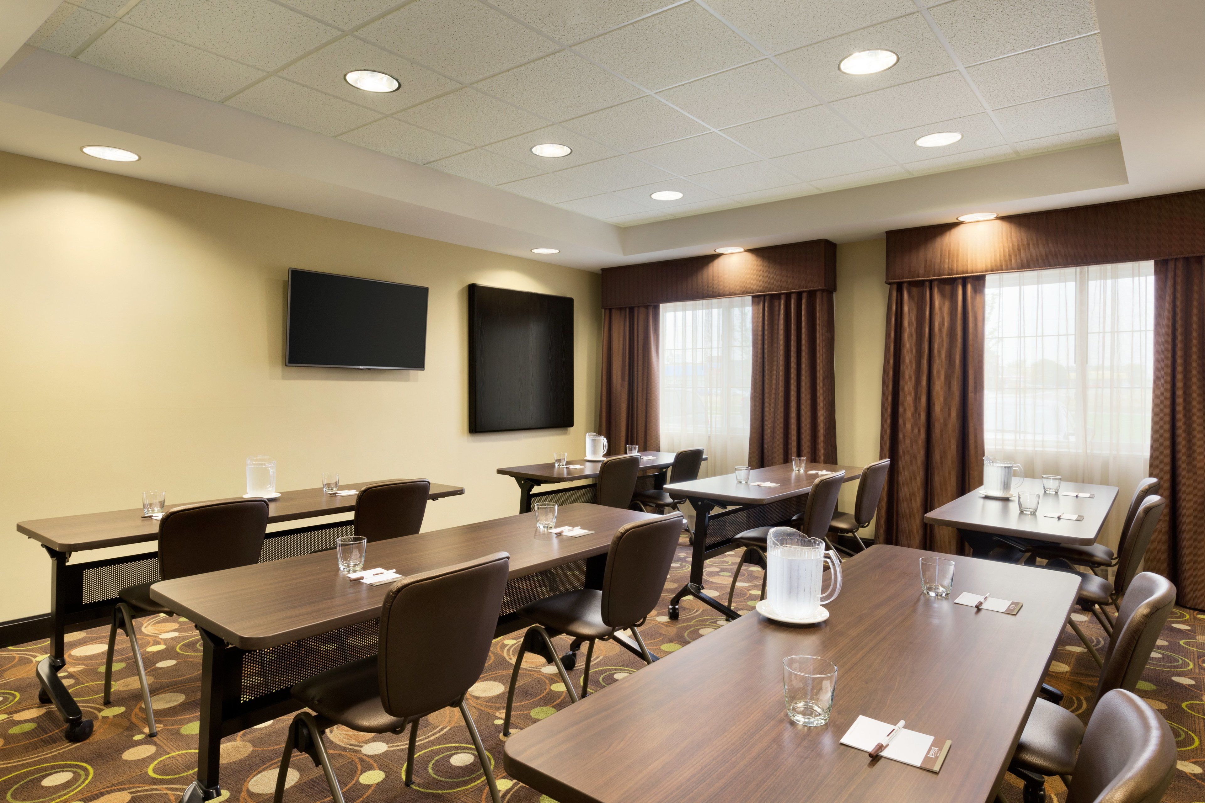 Photo - Staybridge Suites West Edmonton by IHG