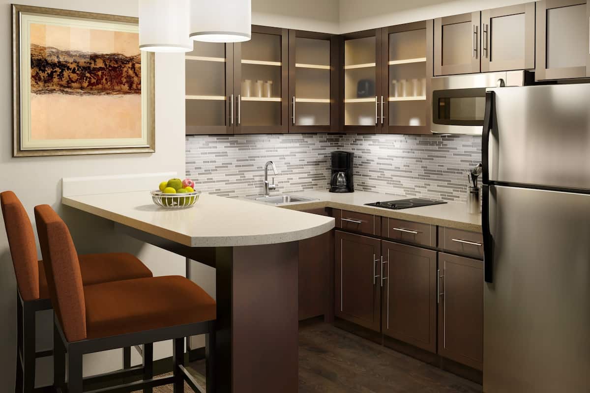 fridge, microwave, stovetop, dishwasher