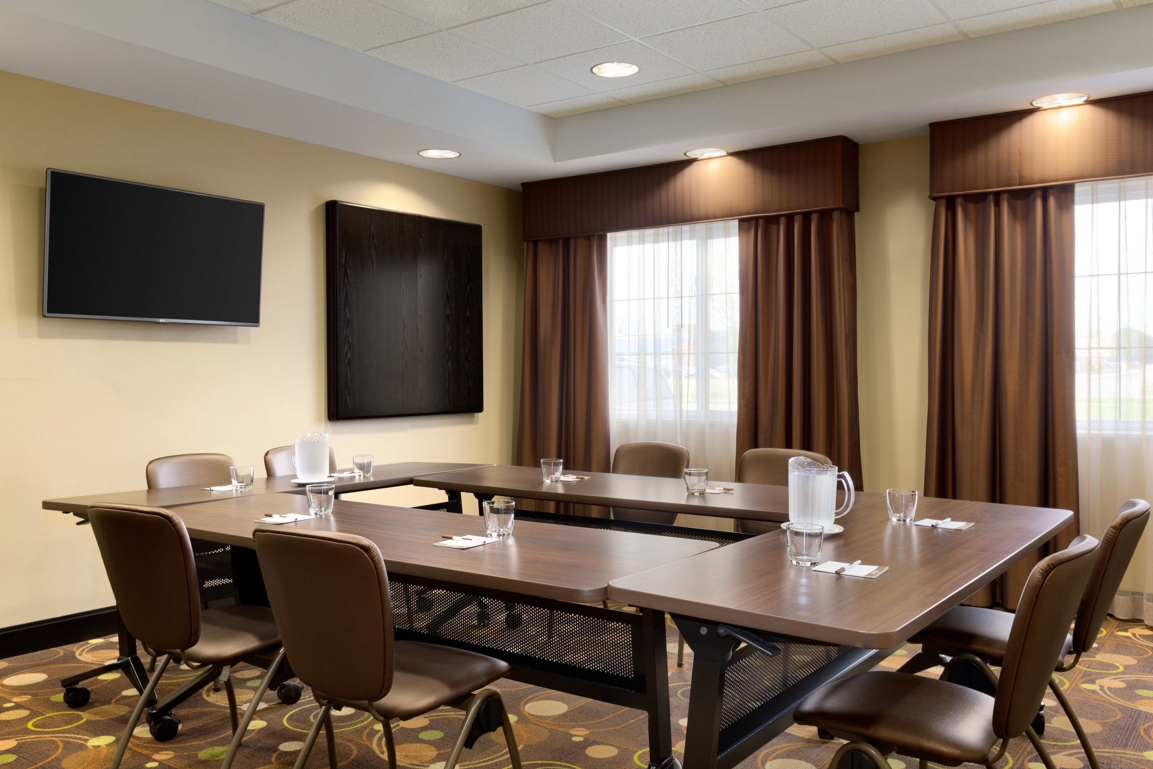 Photo - Staybridge Suites West Edmonton by IHG