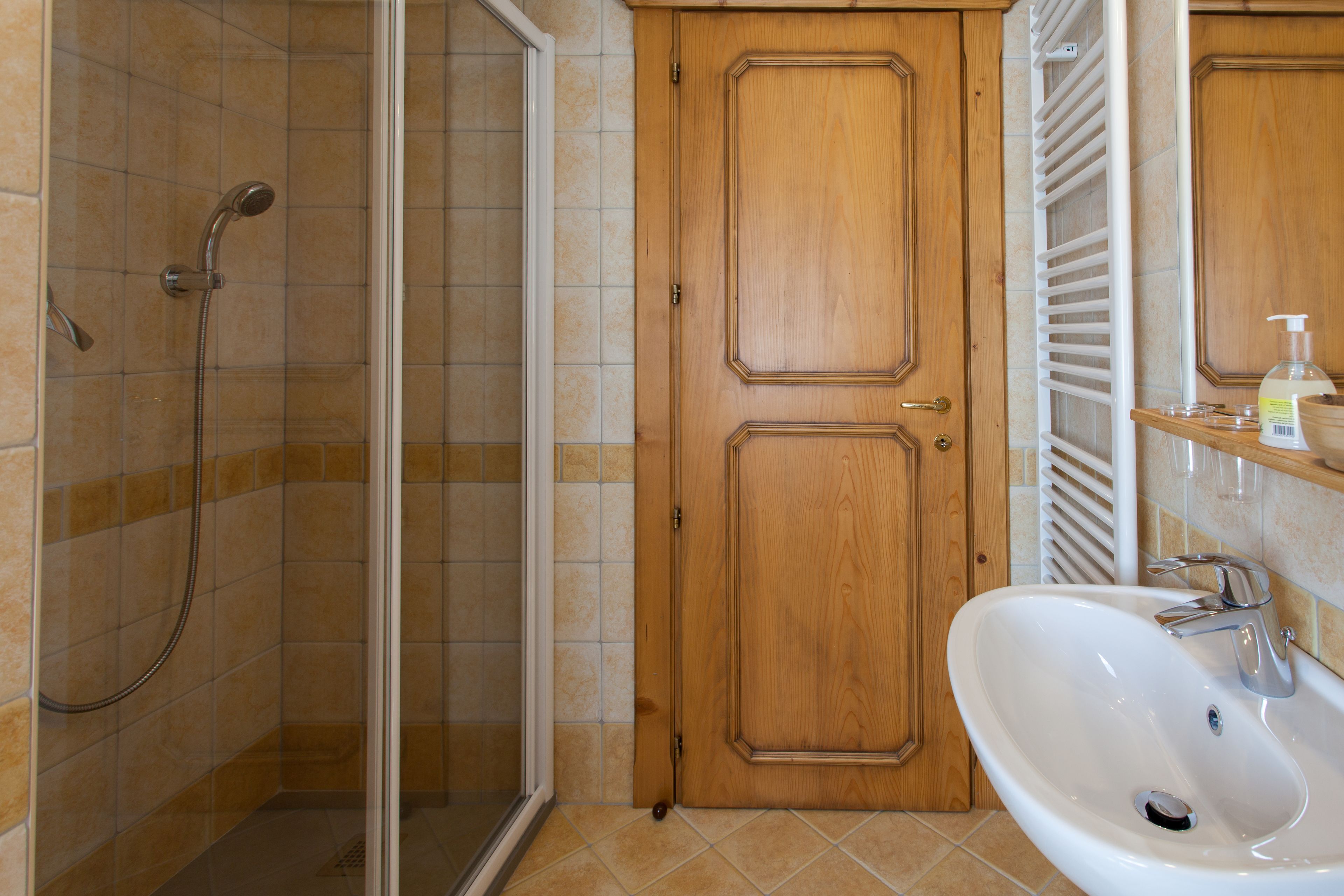 family suite | bathroom | shower, free toiletries, hair dryer, bidet