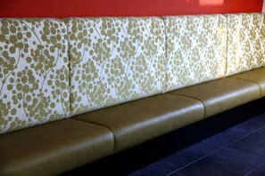 Lobby sitting area - B&B Hippo-Droom (Hoeilaart)