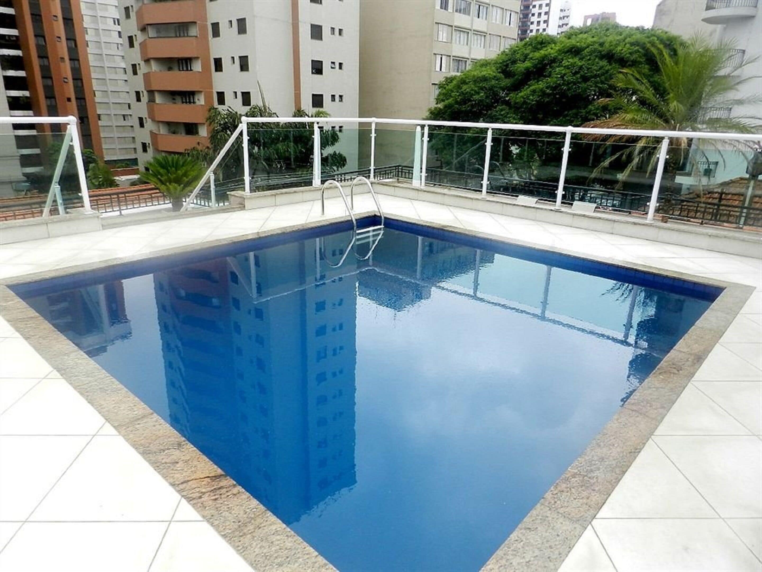 Outdoor pool, pool loungers