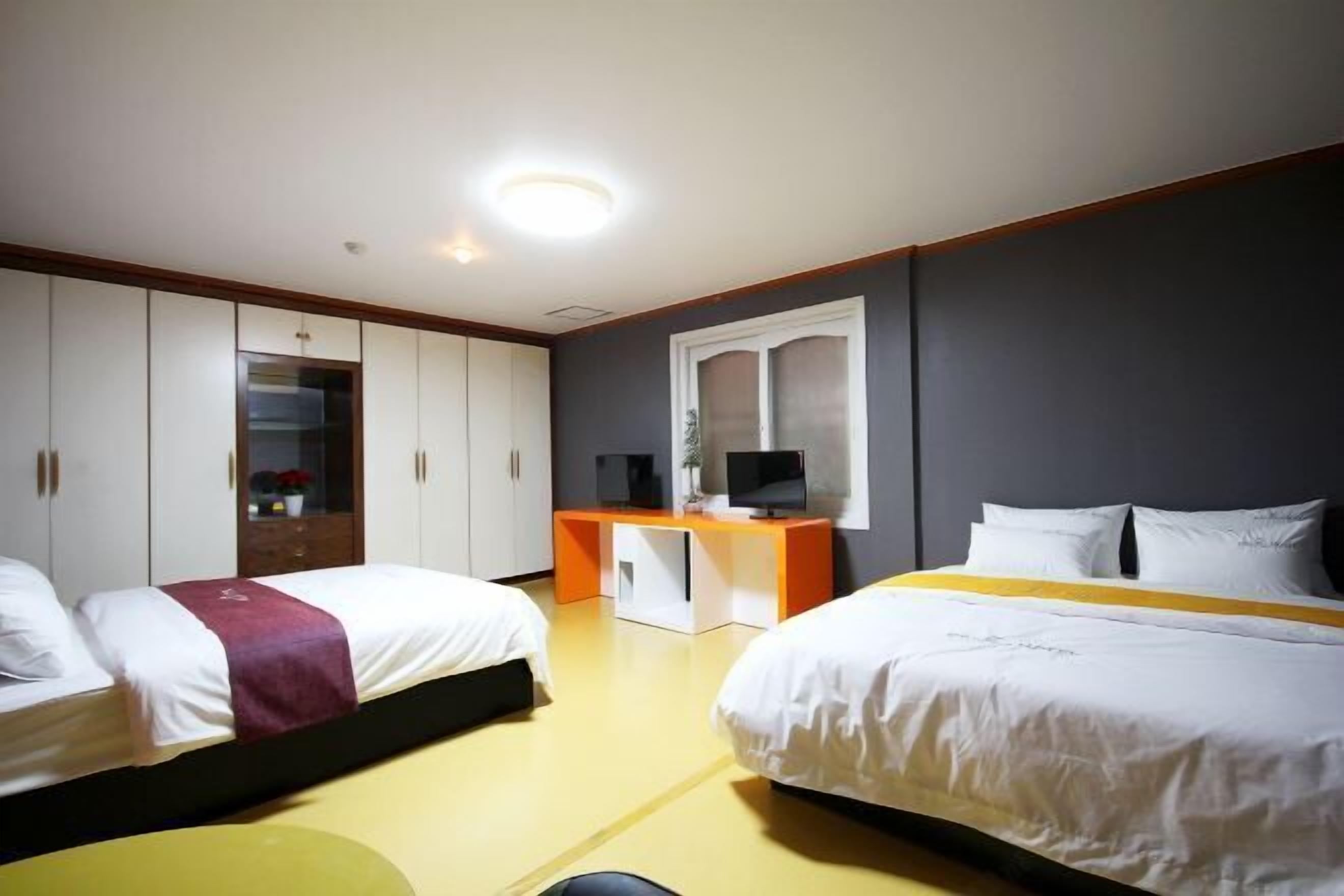 Desk, free WiFi, bed sheets