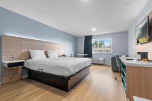 Escritorio, wifi gratis y ropa de cama 