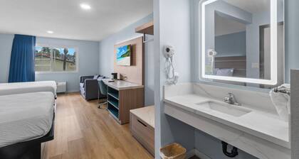 Travelodge by Wyndham Fairplex Pomona