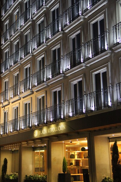 Hotel Plaza Revolución