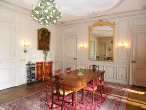 Interior - Château de la Motte (Noailly)