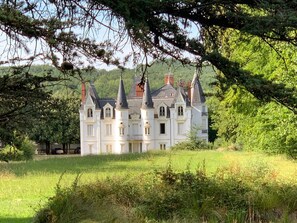 Exterior - Château de la Motte (Noailly)