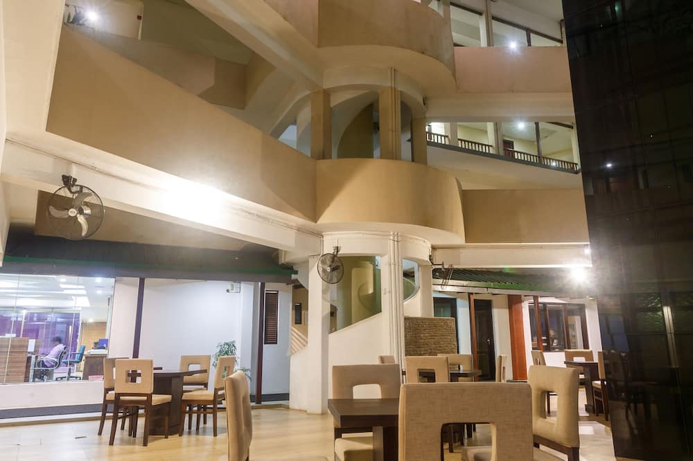 Hotel Janaki