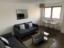 Executive Apartment, Ensuite (2 Bedroom Apartment) | Lounge