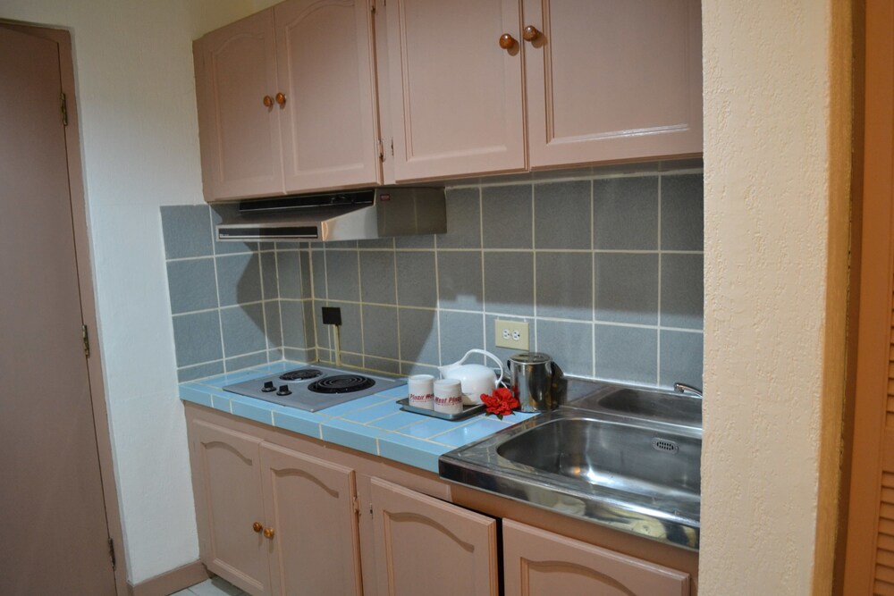 West Plaza By the Sea by null