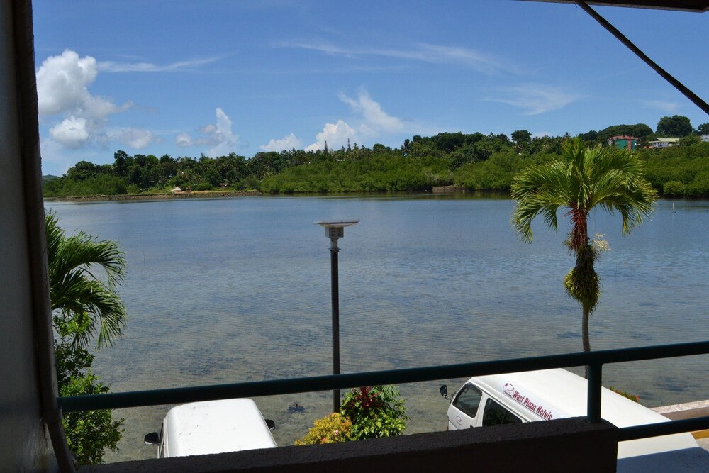 West Plaza By the Sea by null