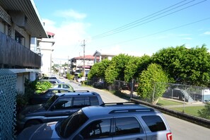 Free self-parking - West Plaza Hotel Downtown (Koror)