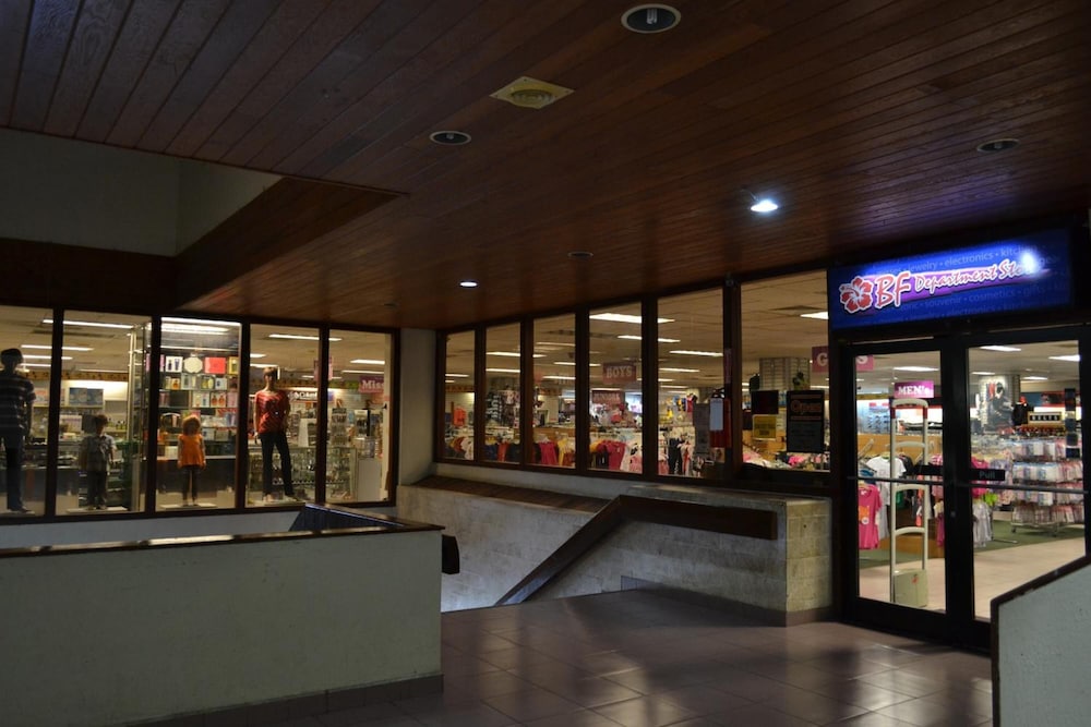 West Plaza Hotel Downtown by null