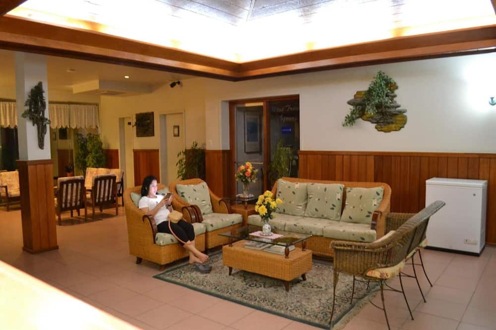 West Plaza Hotel Downtown