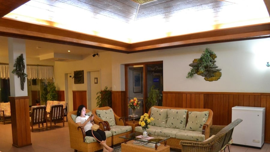 West Plaza Hotel Downtown