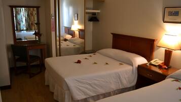 Suite, 1 Bedroom | 1 bedroom, premium bedding, down comforters, in-room safe