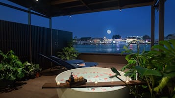 Villa, vista fiume | Terrazza/patio