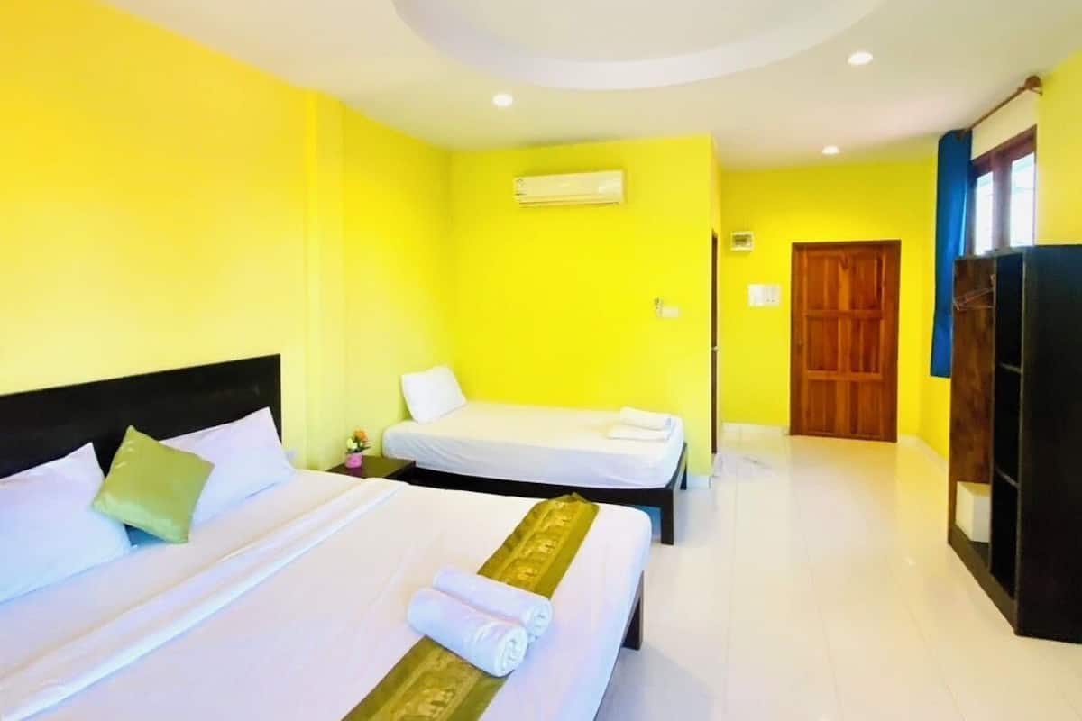 Shared Dormitory | Desk, rollaway beds, free WiFi