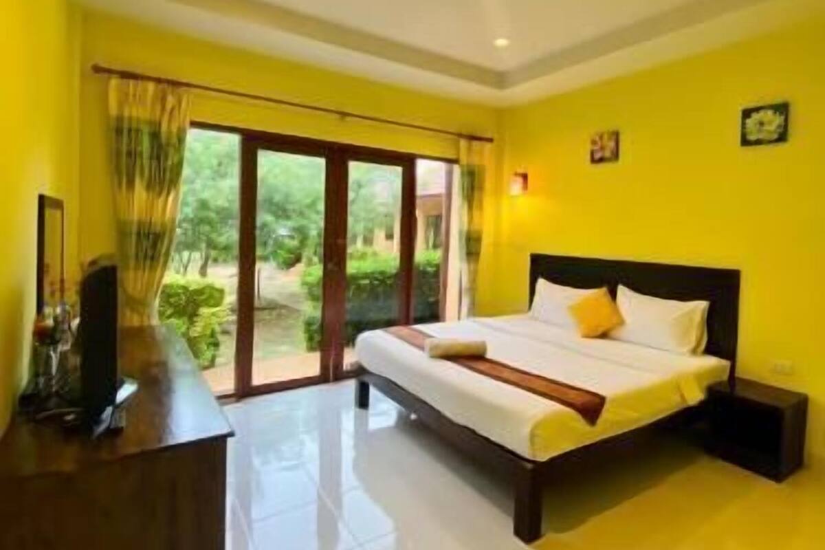 Escritorio, camas plegables/adicionales y wifi gratis