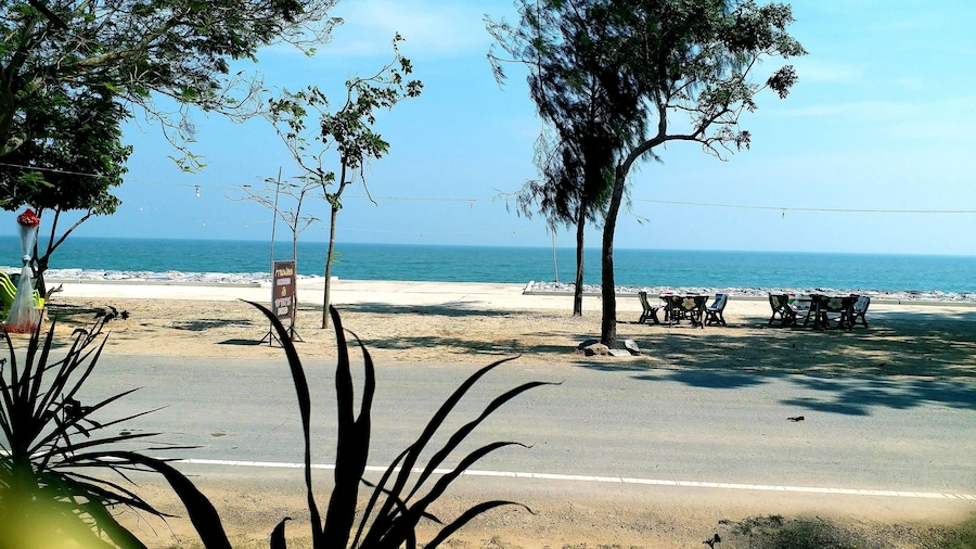 Pranmanee Beach Resort