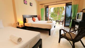 Shared Dormitory | Desk, rollaway beds, free WiFi