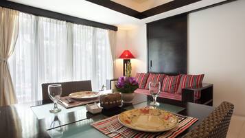 Apartment, 1 Bedroom | In-room dining