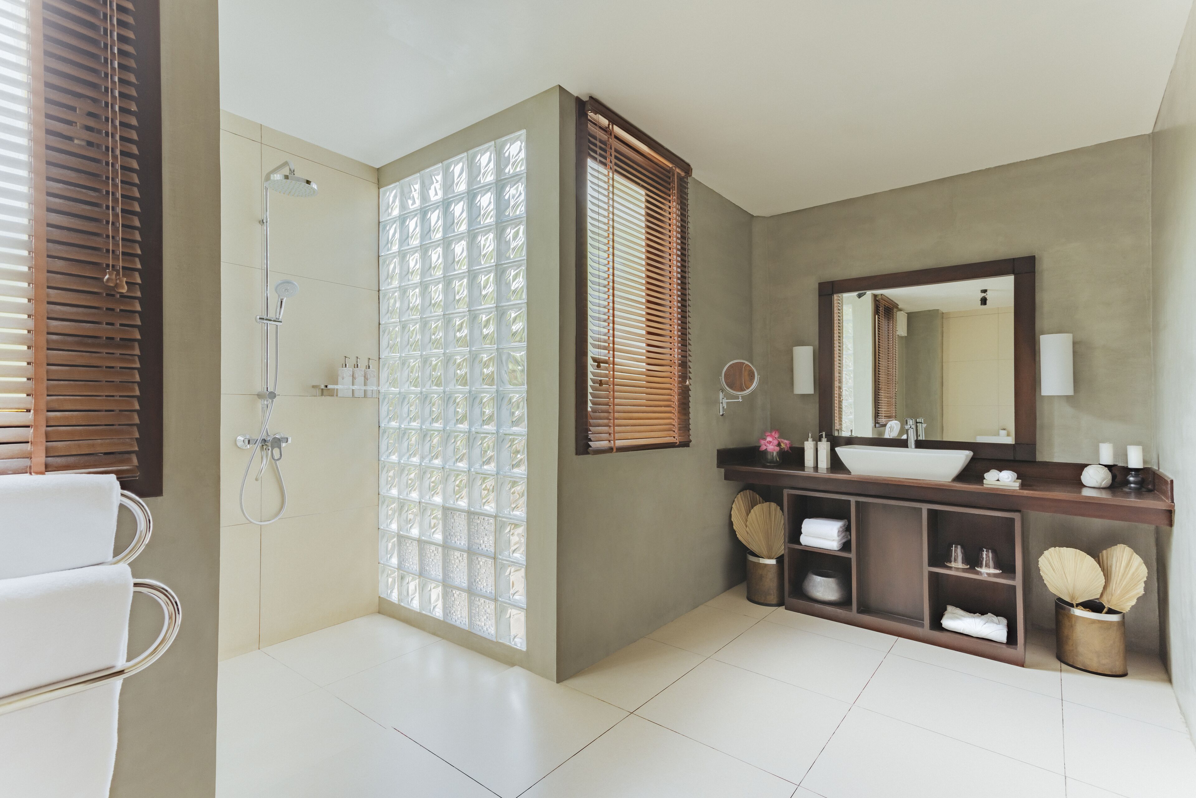 lagoon cabin | bathroom | shower, rainfall showerhead, free toiletries, hair dryer